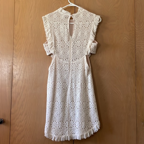 🤍 NWT Lace Dress 🤍 - Picture 7 of 9